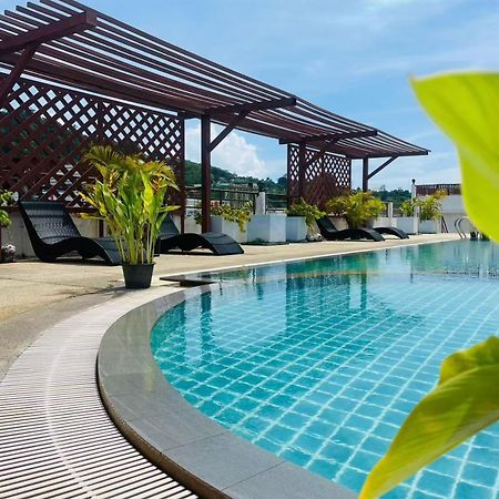 Blue Skyline Hotel Patong Екстериор снимка