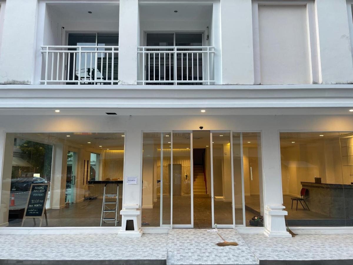 Blue Skyline Hotel Patong Екстериор снимка