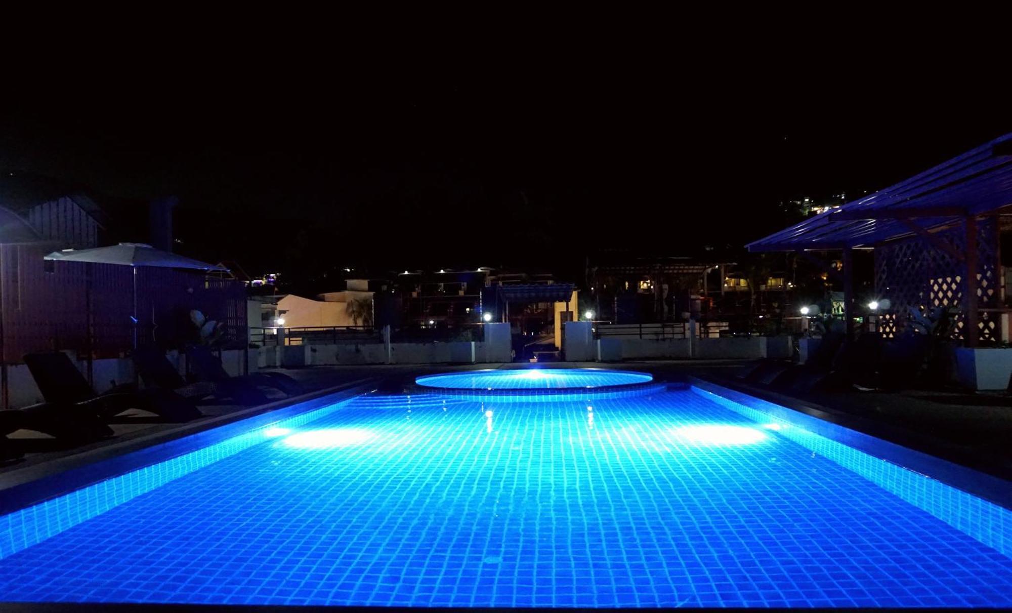 Blue Skyline Hotel Patong Екстериор снимка